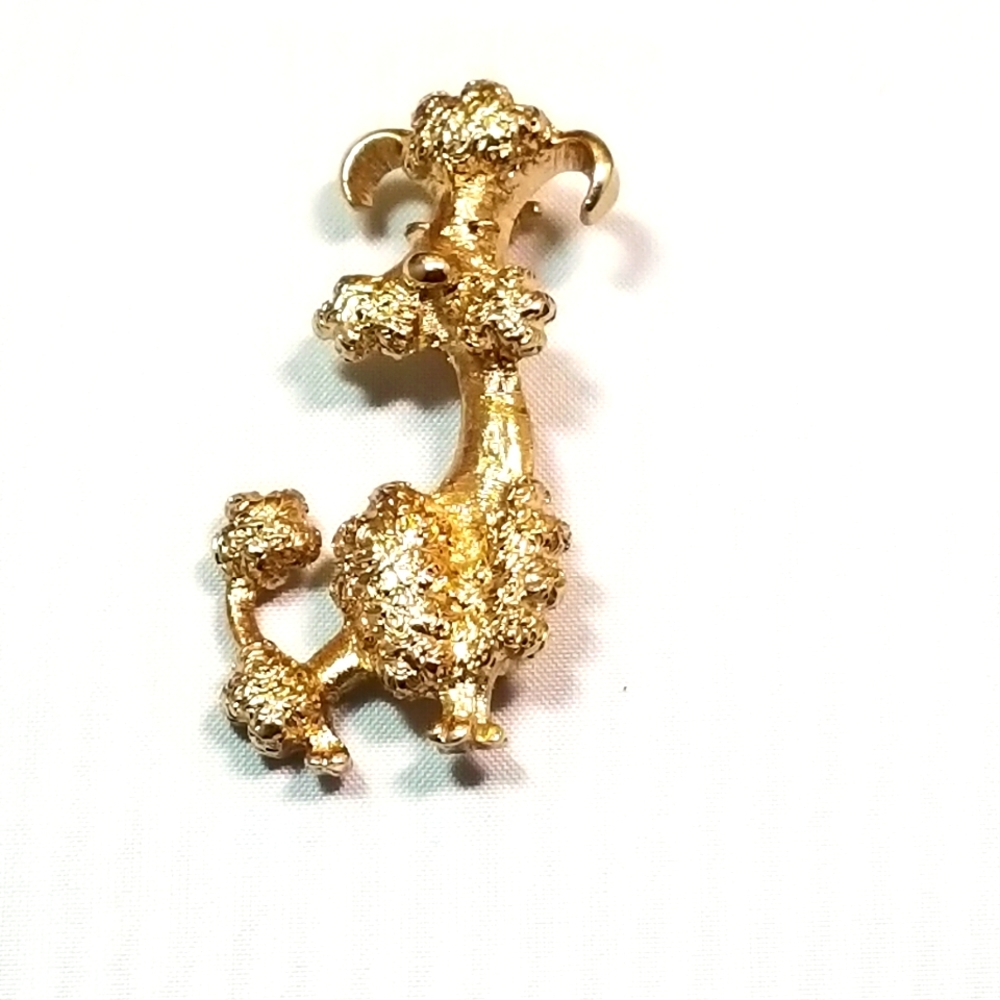 Vintage poodle brooch (N)